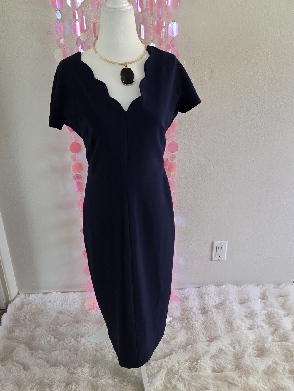 Maggy London Navy Scallop V-Neck Midi Dress